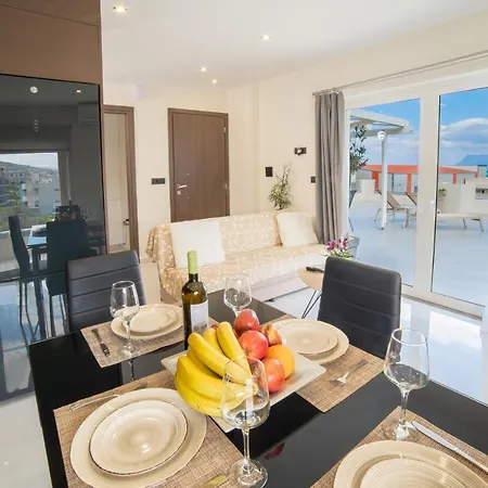 Sweet - Big Balcony With Great View Daire Kíssamos